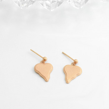 Sh**ting Stars Lee Sung-Kyung's Heart Earrings